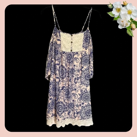 Charlotte Russe Dresses & Skirts - Charlotte Russe Cold Shoulder Dress Crochet Trim Size Large Whimsy Twee Coquette